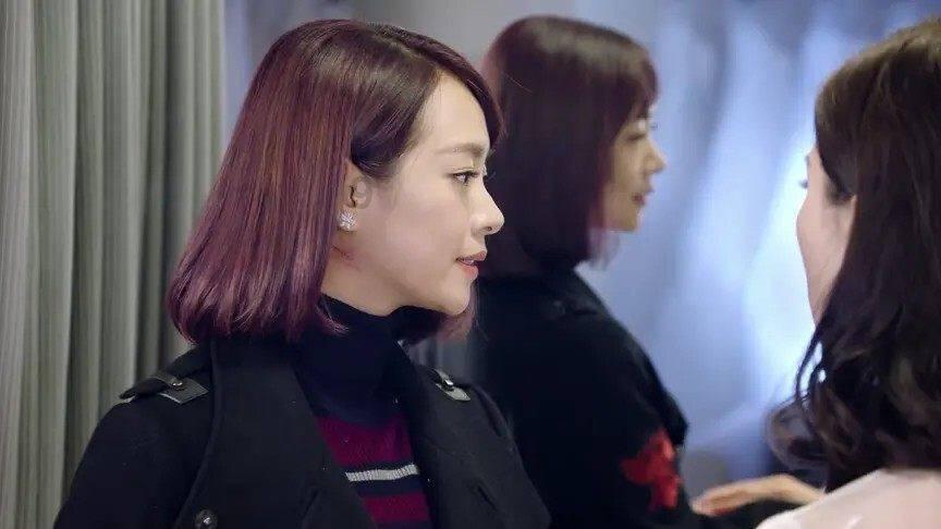 唯一首都人口占比过半的邻国,国内女多男少,国家至今穷困潦倒