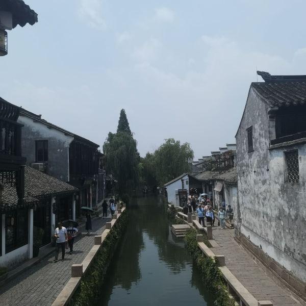 拥堵的停车场